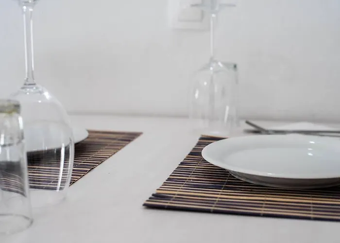 White Wave 1 , 3min Walk From