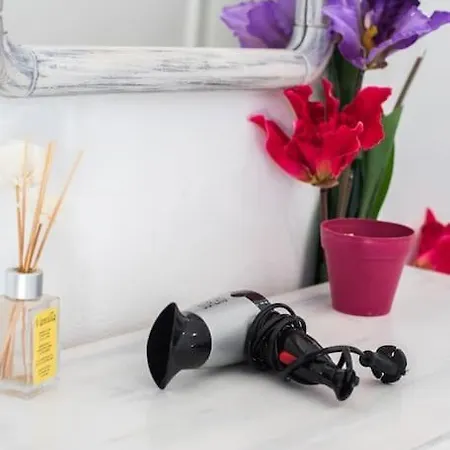 White Wave 1 , 3min Walk From